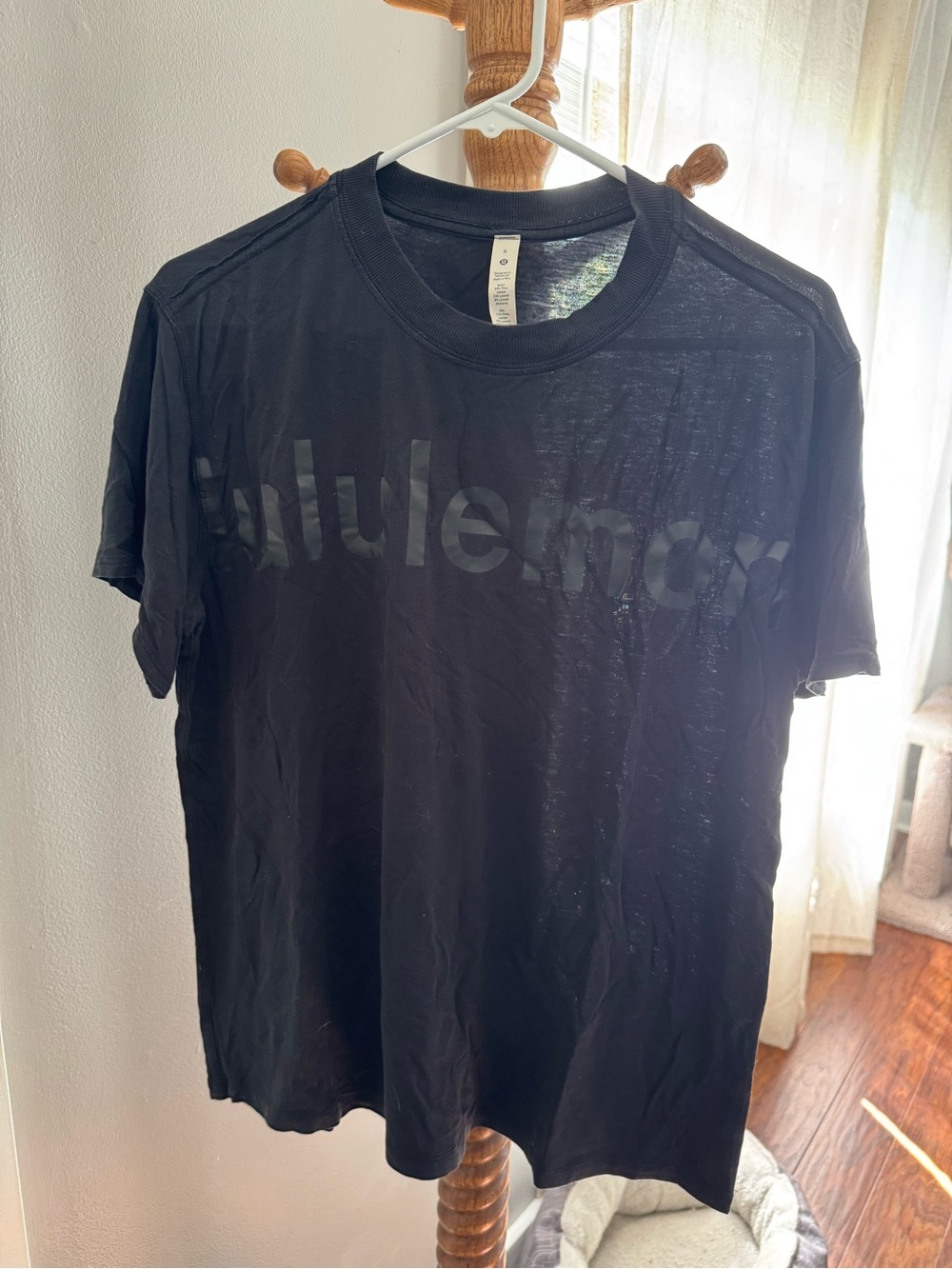 lululemon athletica women’s Black Logo Short Sleeve Tee